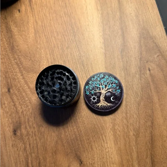 Grinder - Picture 2 of 3